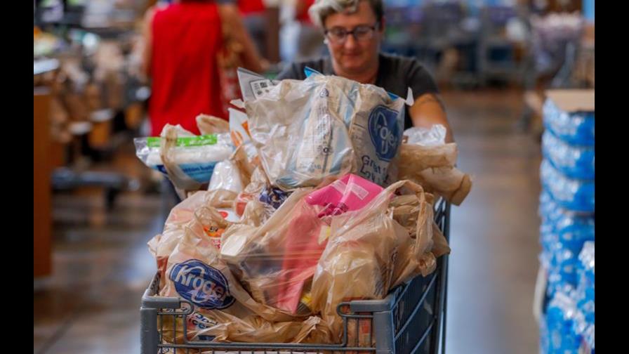Mayor cadena de supermercados de EE.UU. eliminará uso de bolsas de plástico