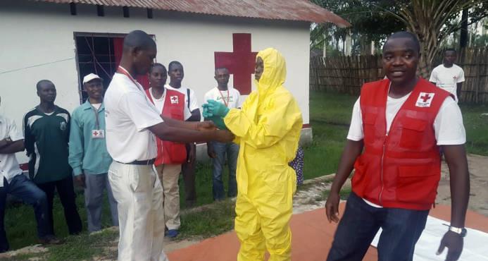 Ascienden a 72 las muertes probables por ébola en nuevo brote en la RD Congo