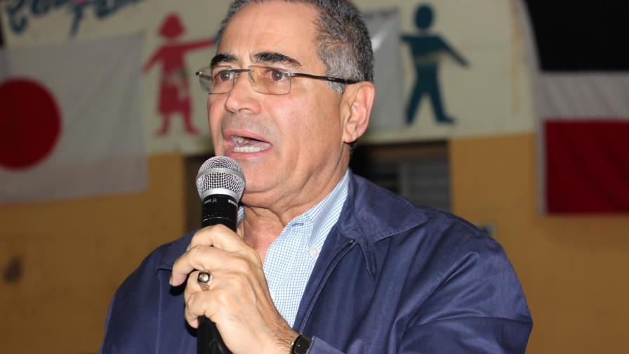 Corriente de Luis Abinader en la zona oriental pide expulsión de Rafael Vásquez por “alta traición”