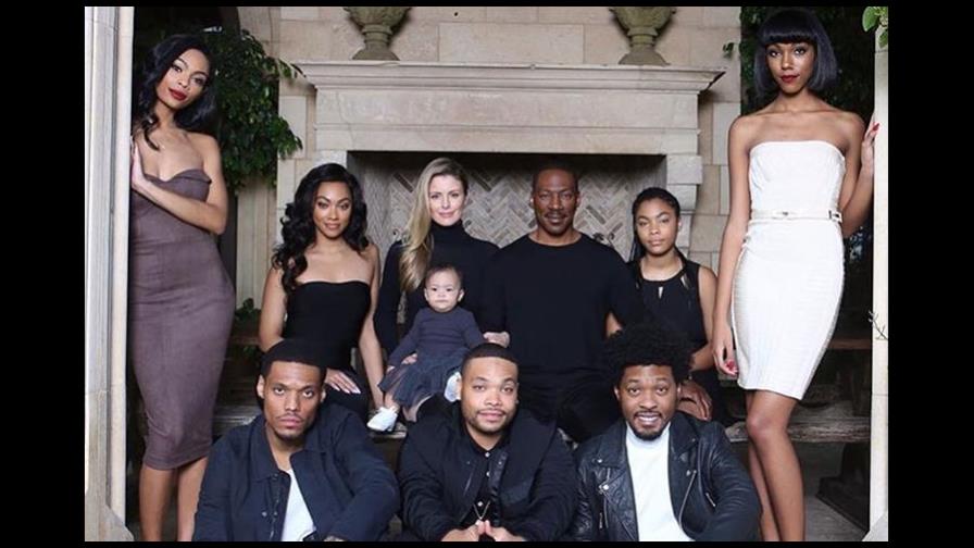 Eddie Murphy espera su décimo hijo 