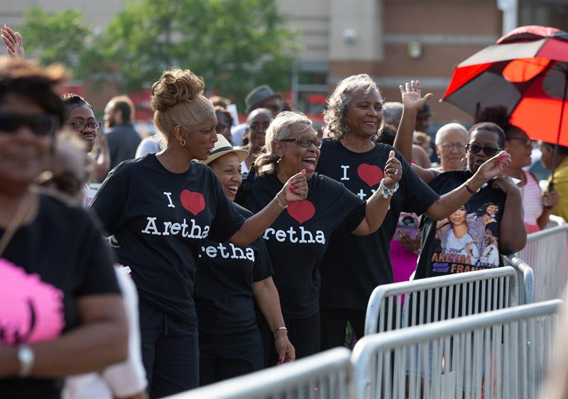 La multitud tributa el último adiós 