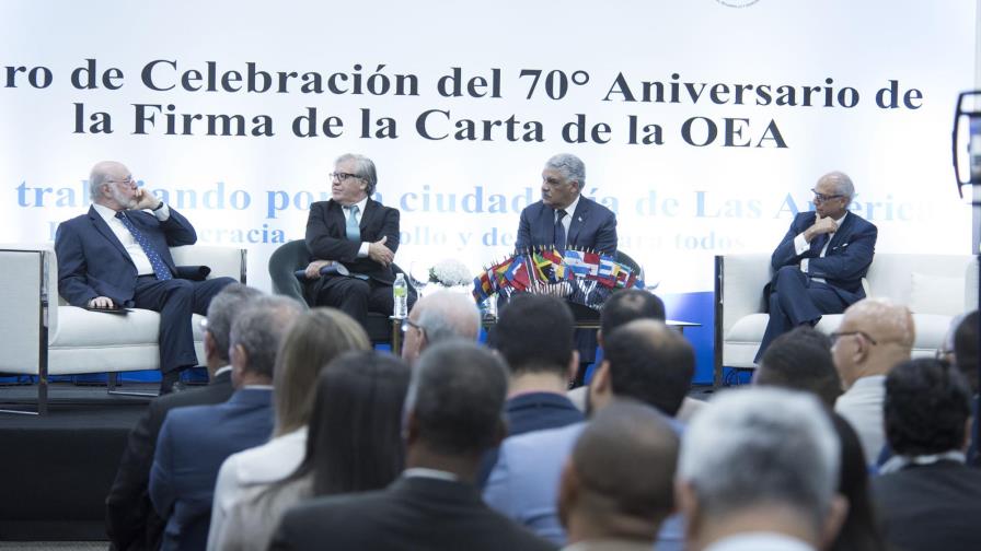 Almagro felicita al país por avances obtenidos con su política migratoria