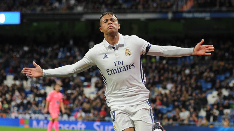 OFICIAL: El Real Madrid compra a Mariano Díaz por 25 millones de euros