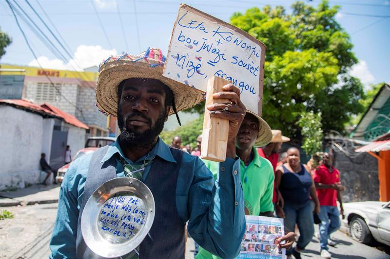 Haitianos vuelven a manifestarse en las calles en contra de la corrupción
