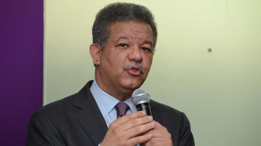 Leonel Fernández advierte “futura crisis” por medidas económicas de Donald Trump Leonel Fernández advierte “futura crisis” por medidas económicas de Donald Trump