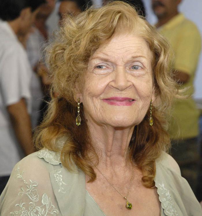 Muere a los 96 años la poeta cubana Carilda Oliver