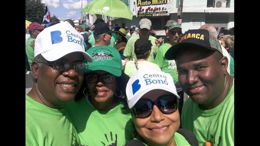 Trasladan a Perú al sacerdote Mario Serrano, activista de la Marcha Verde