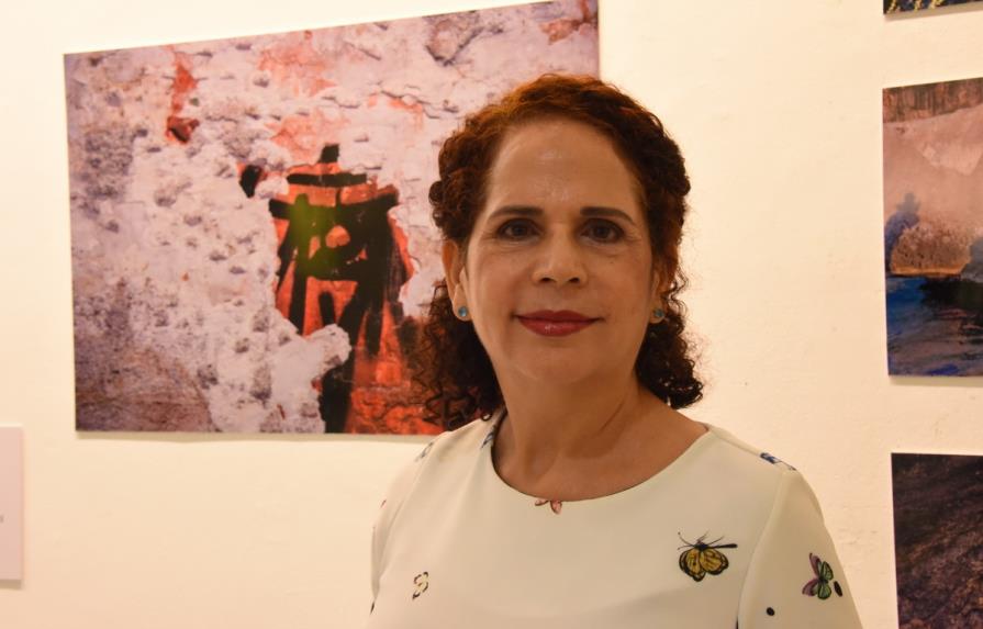Angela Hernández inaugura la exposición “Singular&Plural” en Bellas Artes