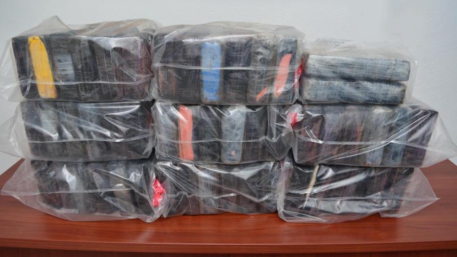 Decomisan 50 paquetes de cocaína a un hombre en Arroyo Hondo