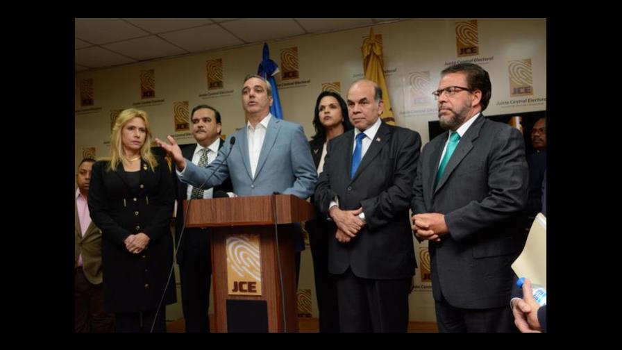 Oposición dispersa con 8 aspirantes presidenciales Oposición dispersa con 8 aspirantes presidenciales