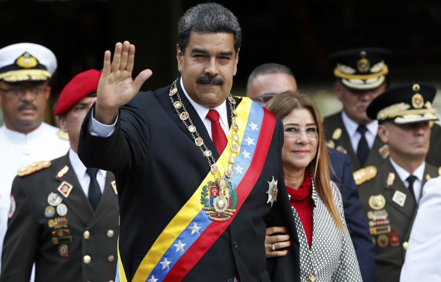 Maduro comienza plan de ahorro en oro venezolano