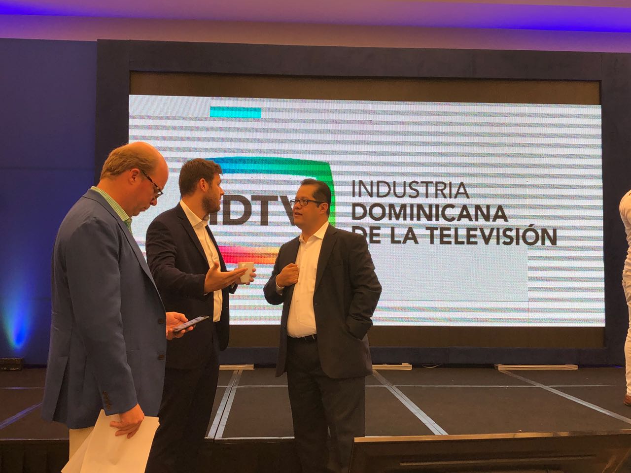 Expertos en la temática analizan los retos de la televisión 