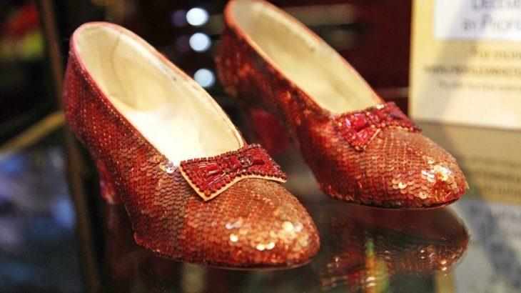 Zapatos de rubí de “El mago de Oz” encontrados 13 años después de su robo
