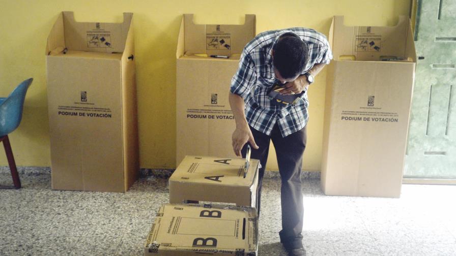 Falta decidir si primarias serán en una misma mesa Falta decidir si primarias serán en una misma mesa