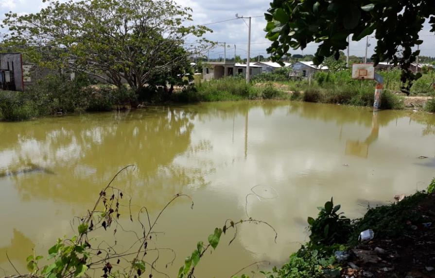 Ayuntamiento Santo Domingo Oeste enfrentará malaria contratando equipos 