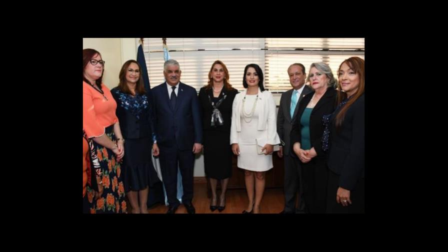 Posesionan a la nueva directora de Pasaportes Posesionan a la nueva directora de Pasaportes