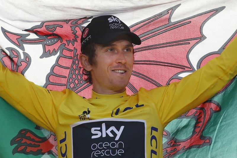 El campeón del Tour Geraint Thomas renueva contrato con Sky