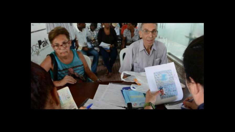 Migrante engloba a emigrantes e inmigrantes