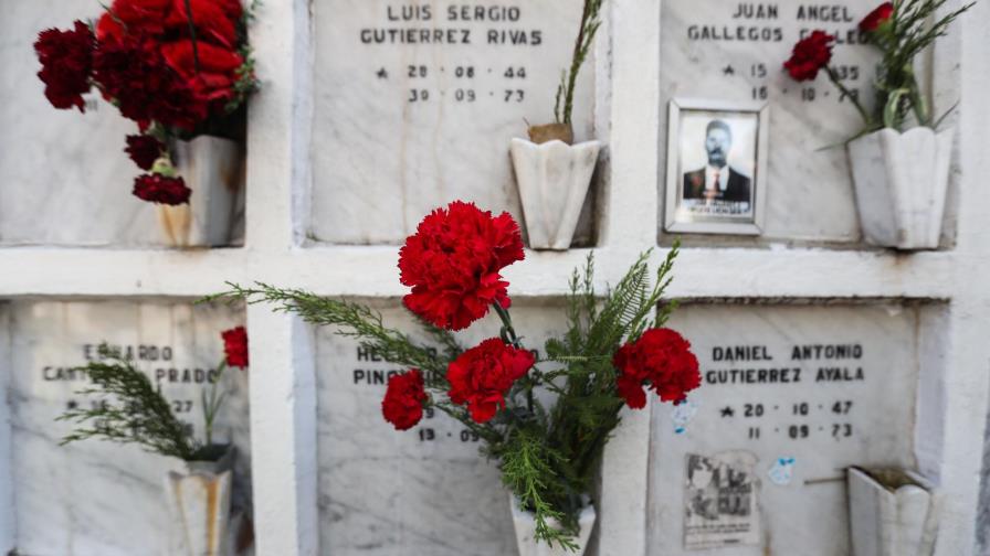 Tras 45 años, el golpe de Pinochet aún divide a los chilenos, según encuesta