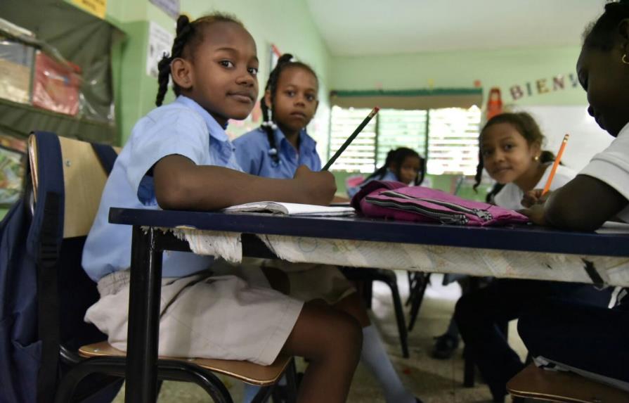 Hondo Valle se suma a la paralización de docencia en las escuelas 