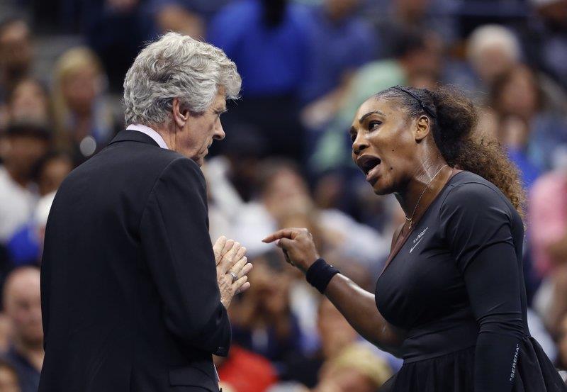 Descontento de Serena Williams encuentra eco en mujeres negras