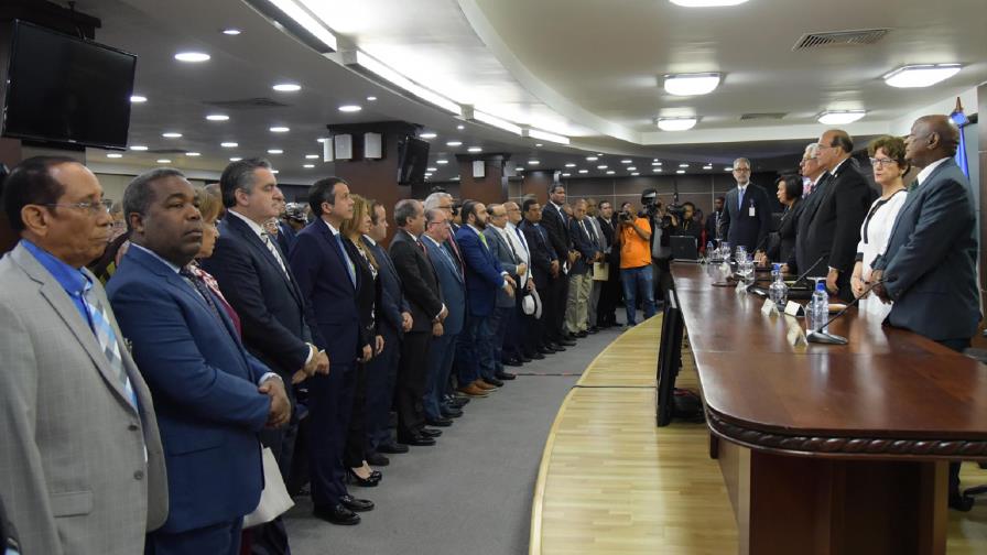 JCE otorga plazo adicional de 30 días para que partidos decidan primarias JCE otorga plazo adicional de 30 días para que partidos decidan primarias