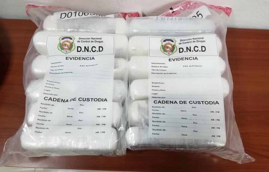 Decomisan 12 paquetes de cocaína a una francesa en aeropuerto de Punta Cana
