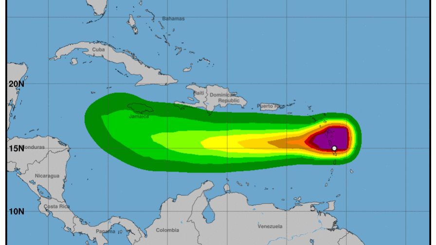 En alerta 14 provincias por Isaac, que pasará a 230 kilómetros de República Dominicana
