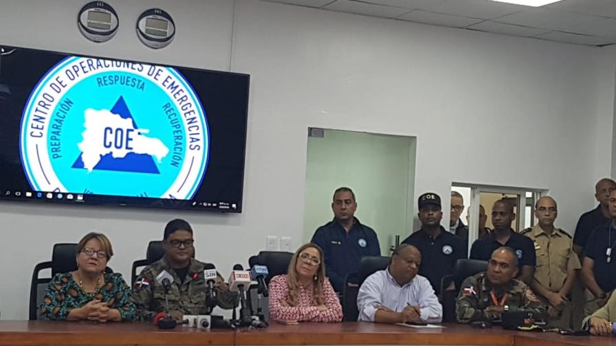 En alerta 14 provincias por Isaac; autoridades activan Comité Municipal de Emergencias En alerta 14 provincias por Isaac; autoridades activan Comité Municipal de Emergencias