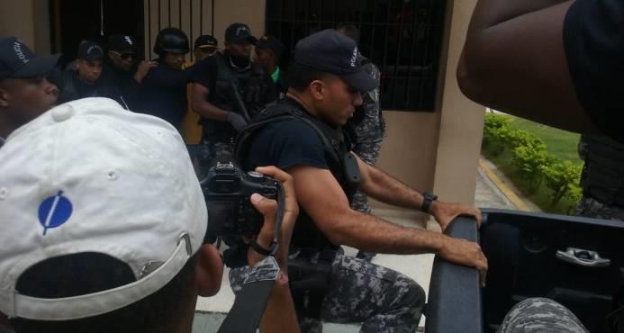 Aplazan solicitud de cambio de cárcel a coronel Corcino, acusado de matar joven en Hato Mayor