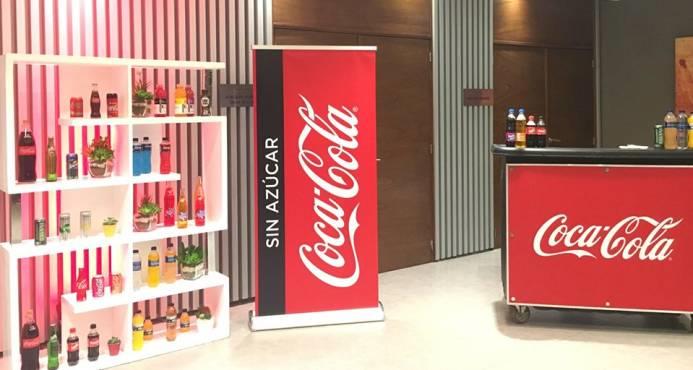 Cafeterías son “una chispa de vida” para la Coca-Cola