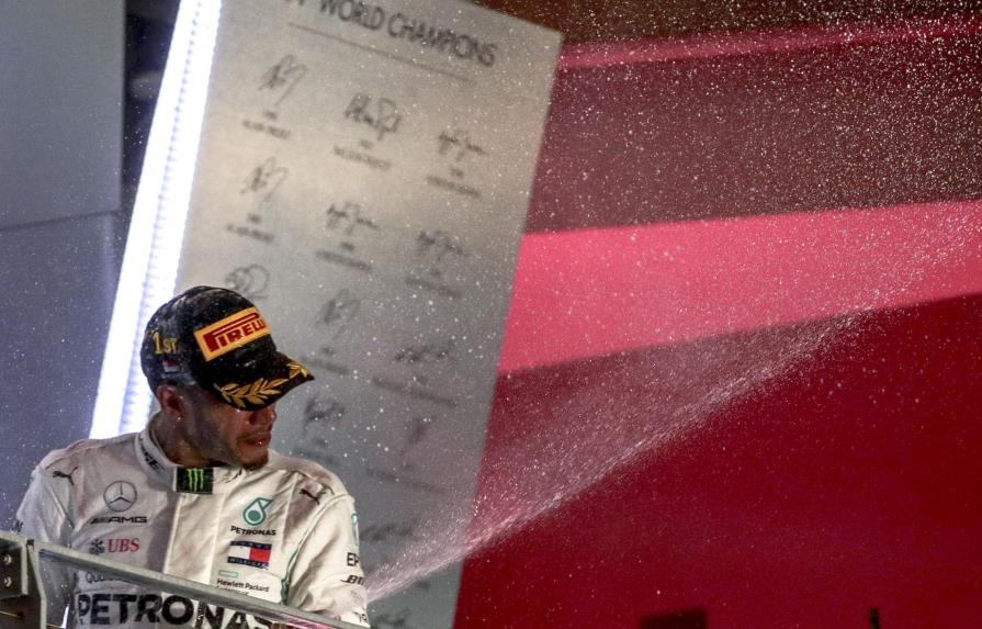 VIDEO: Lewis Hamilton conquista el Gran Premio de Singapur