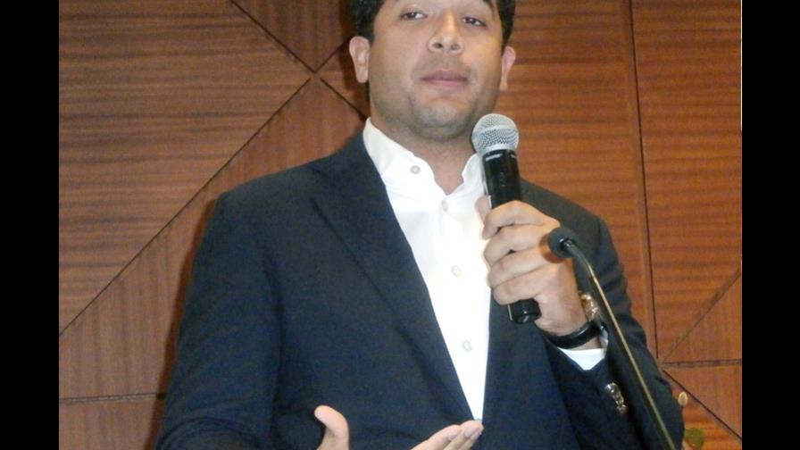 Omar Fernández: “Nadie llega al padre, sino es a través del hijo”