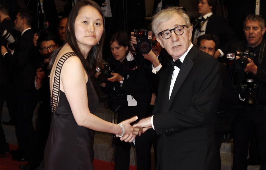 Soon-Yi Previn salta a la defensa de su marido Woody Allen