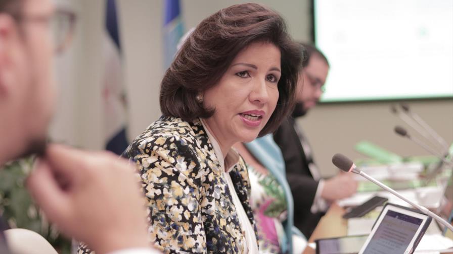 Vicepresidenta plantea reforzar políticas de protección social para combatir pobreza