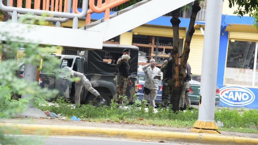 Se reduce presencia de militares y policías en las calles 