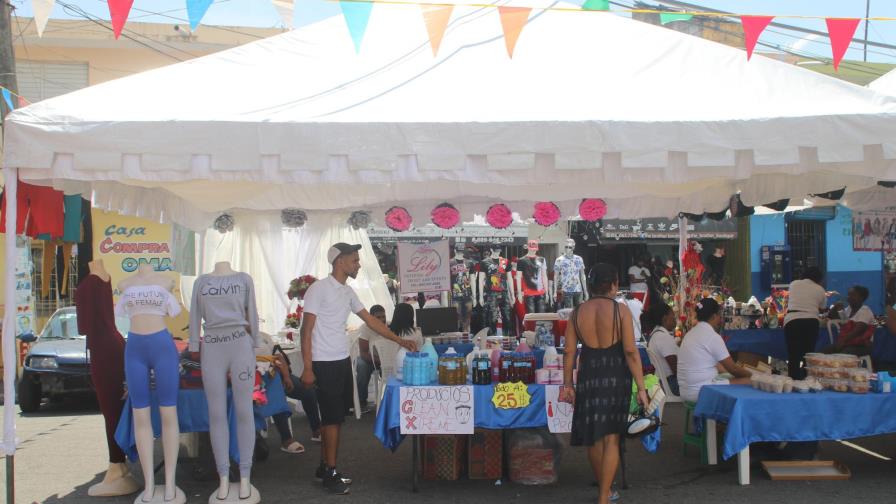 Realizan feria de emprendedores en el sector Simón Bolívar Realizan feria de emprendedores en el sector Simón Bolívar
