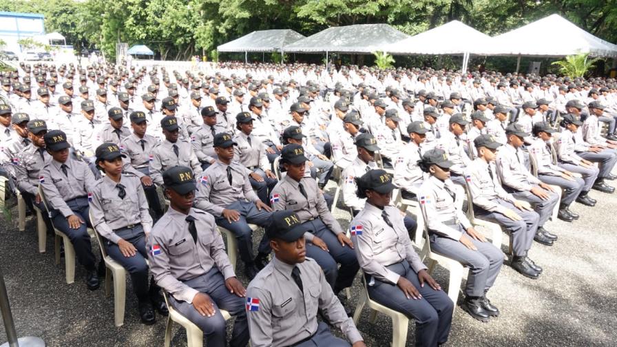 Policía Nacional gradúa a 437 nuevos rasos Policía Nacional gradúa a 437 nuevos rasos