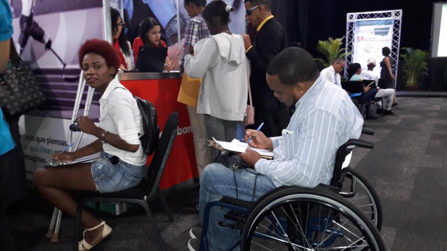 Realizan feria de empleos para personas con discapacidad 