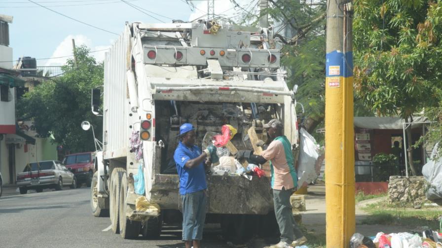 Alcaldía Santo Domingo Norte dice trabaja para resolver crisis de acumulación de basura Alcaldía Santo Domingo Norte dice trabaja para resolver crisis de acumulación de basura