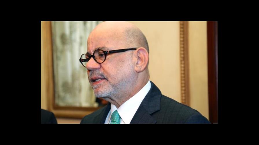 Políticos, periodistas y otras personalidades expresan pesar por muerte de César Medina