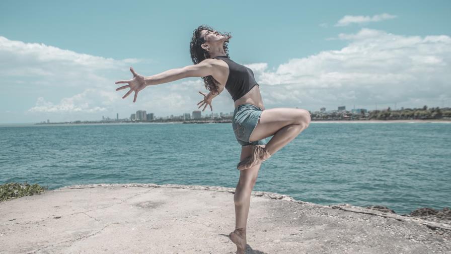 “’Alma”, danza íntima en casa de teatro “’Alma”, danza íntima en casa de teatro