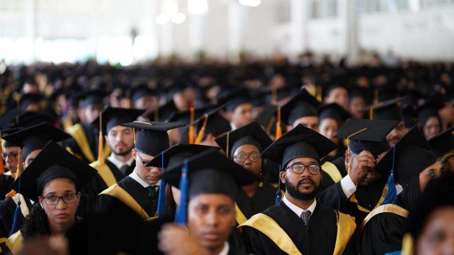 PUCMM gradúa promoción del primer doctorado con título propio del país PUCMM gradúa promoción del primer doctorado con título propio del país