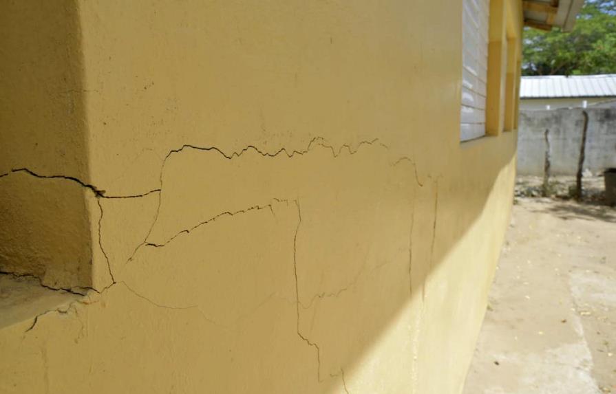 Temblores de tierra afectan escuelas       y hospital en Montecristi y Valverde