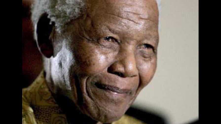 La ONU coloca una estatua de Nelson Mandela en su sede La ONU coloca una estatua de Nelson Mandela en su sede