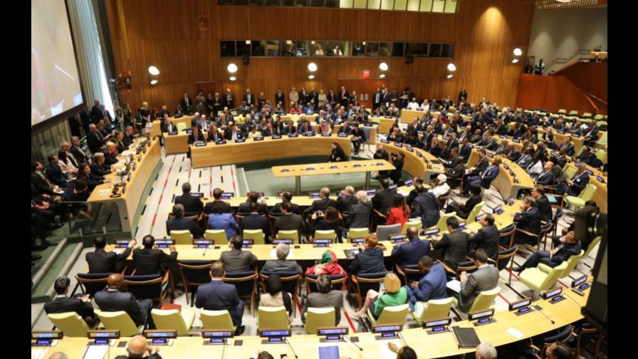 Danilo Medina desarrolla importante agenda de trabajo en la ONU
Lazos con dos países africanos Danilo Medina desarrolla importante agenda de trabajo en la ONU
Lazos con dos países africanos