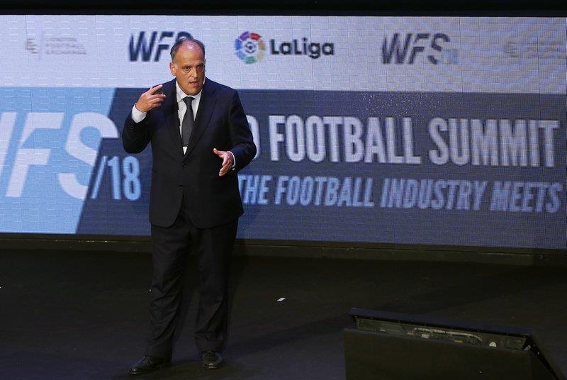Gremio del fútbol español reitera oposición a duelo en Estados Unidos