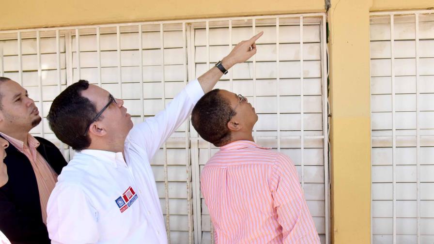 Ministro de Educación designa comisión para reparar escuelas dañadas por sismos Ministro de Educación designa comisión para reparar escuelas dañadas por sismos