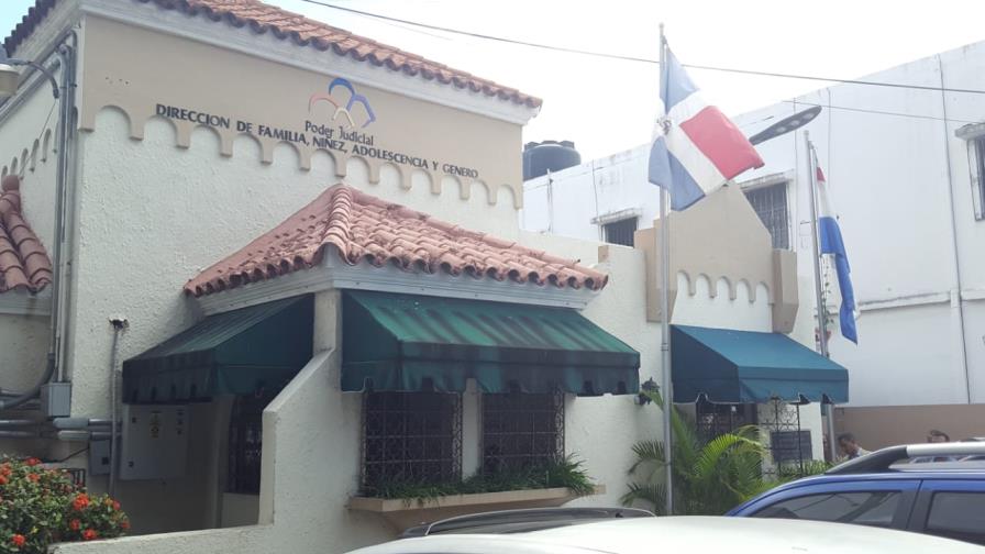 Entrevistan a menor que habría sido abusada sexualmente por Pablo Ross Entrevistan a menor que habría sido abusada sexualmente por Pablo Ross