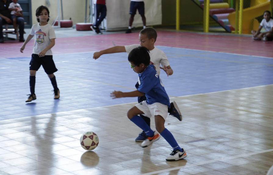 Grand Prix de Futsal con 696 atletas escolar en colegio New Horizons
New Horizons